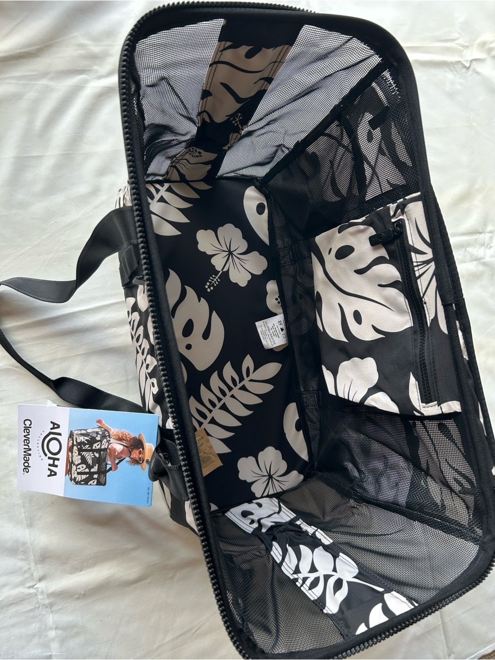 Aloha CleverMade Collapsible Beach Tote - Black & White Tropical Print - Picture 5 of 8